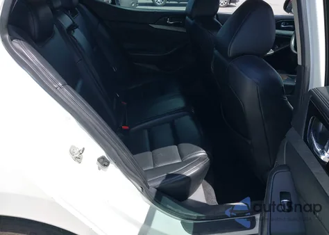 2016 Nissan Maxima 3.5 Platinum/3.5 S/3.5 Sl/3.5 Sr/3.5 Sv z USA, uszkodzony, nr VIN 1N4AA6AP0GC389737